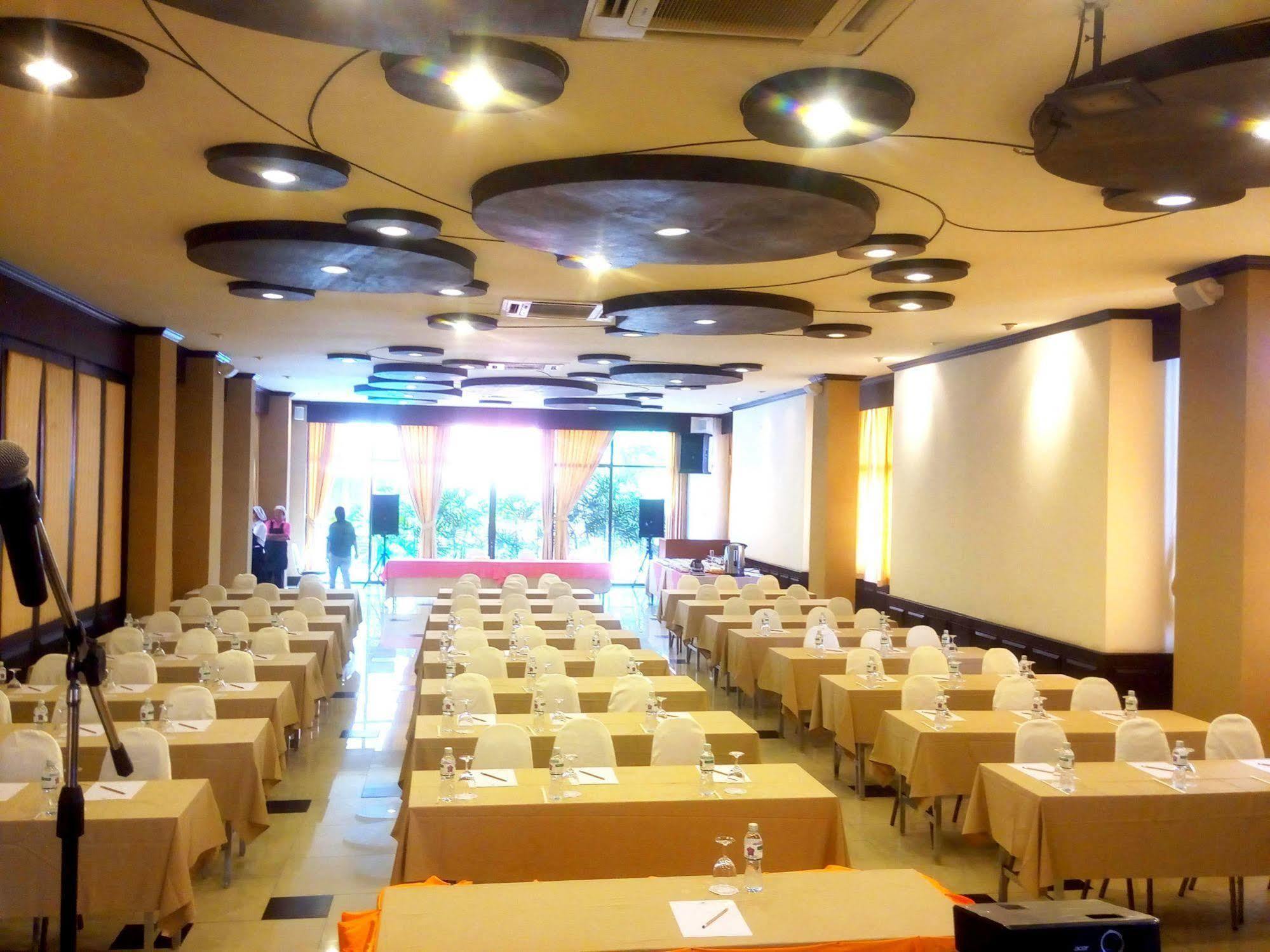 Phuphaya Resort Pattaya Eksteriør bilde